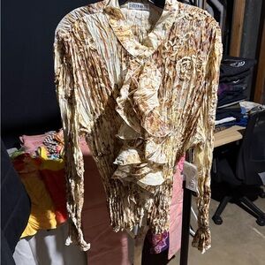 Kaelyn Max Elegant Ruffled Top - Brown and Cream